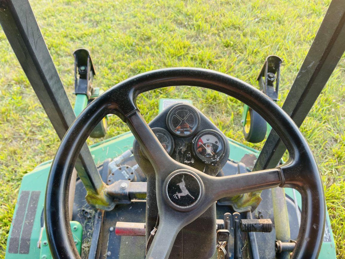 John Deere 1600  Wide Area Mower