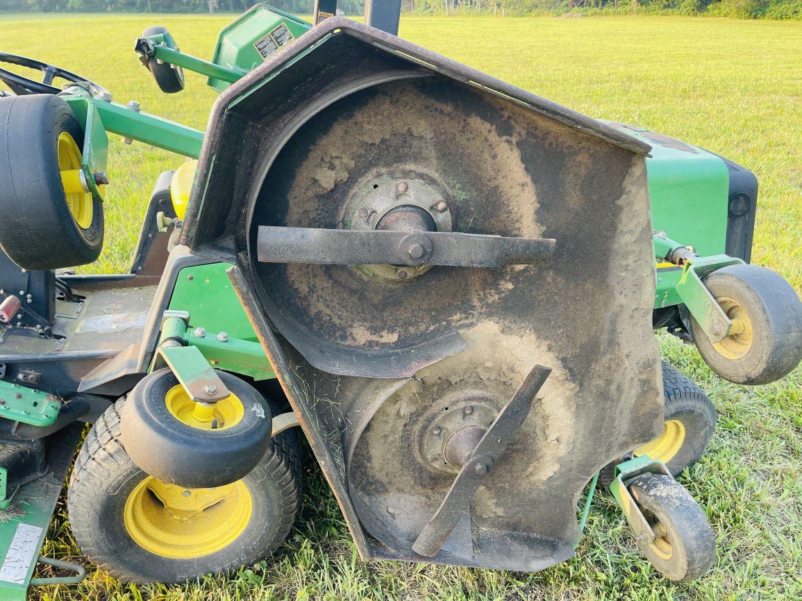 John Deere 1600  Wide Area Mower