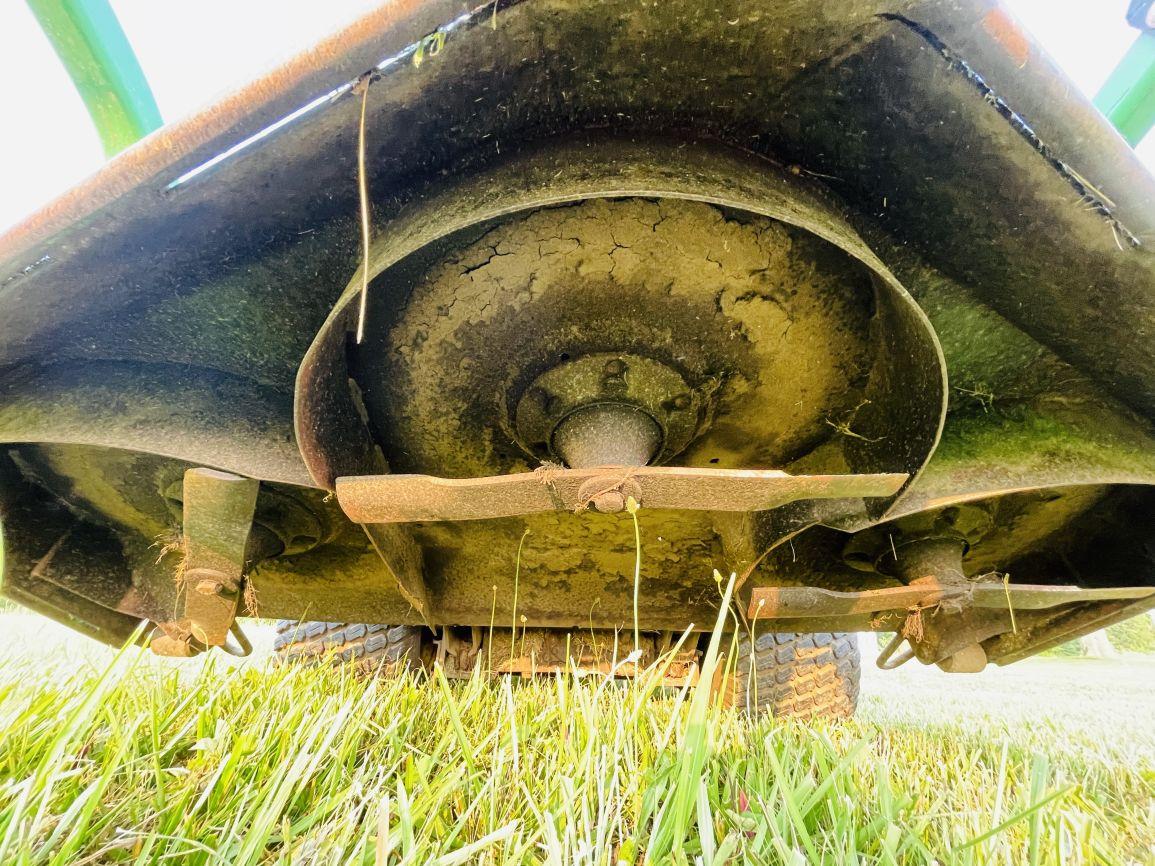 John Deere 1600  Wide Area Mower