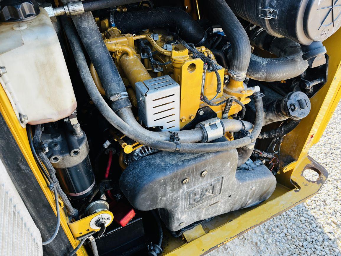2018 CAT 259D Skid Steer