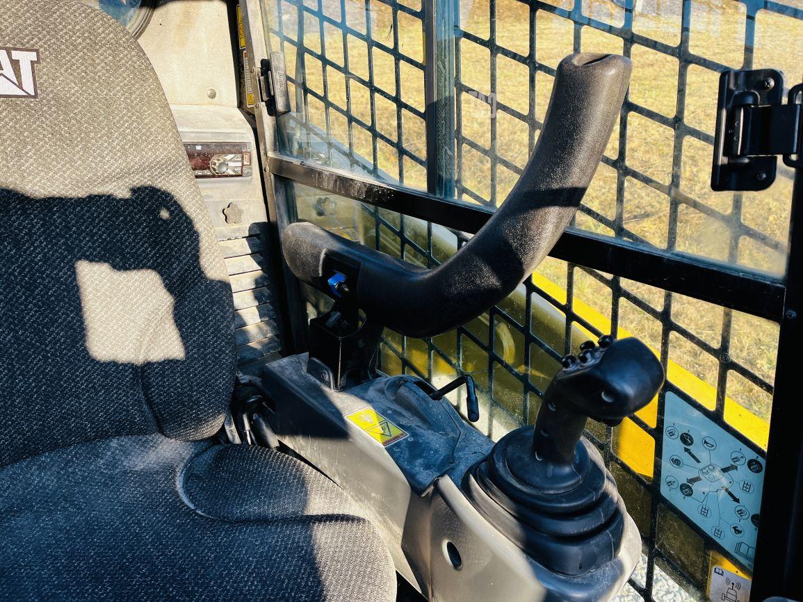 2018 CAT 259D Skid Steer