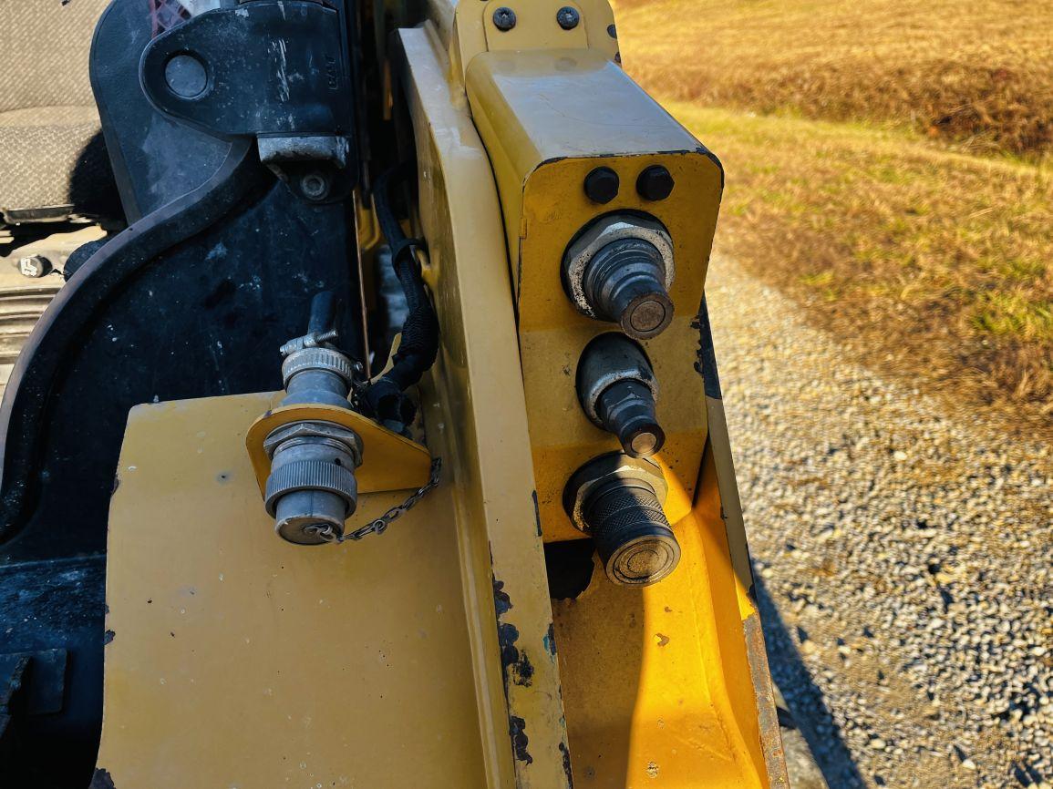 2018 CAT 259D Skid Steer