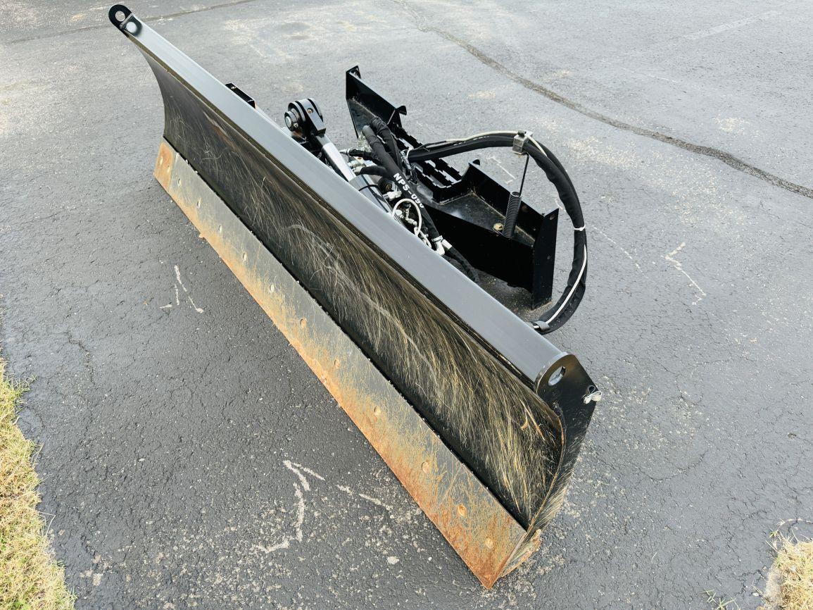 Kubota DZ3096 6-Way Dozer Blade Attachment