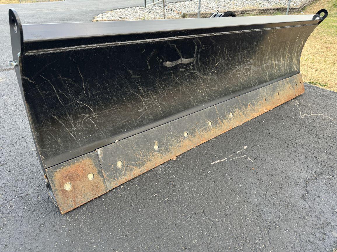 Kubota DZ3096 6-Way Dozer Blade Attachment