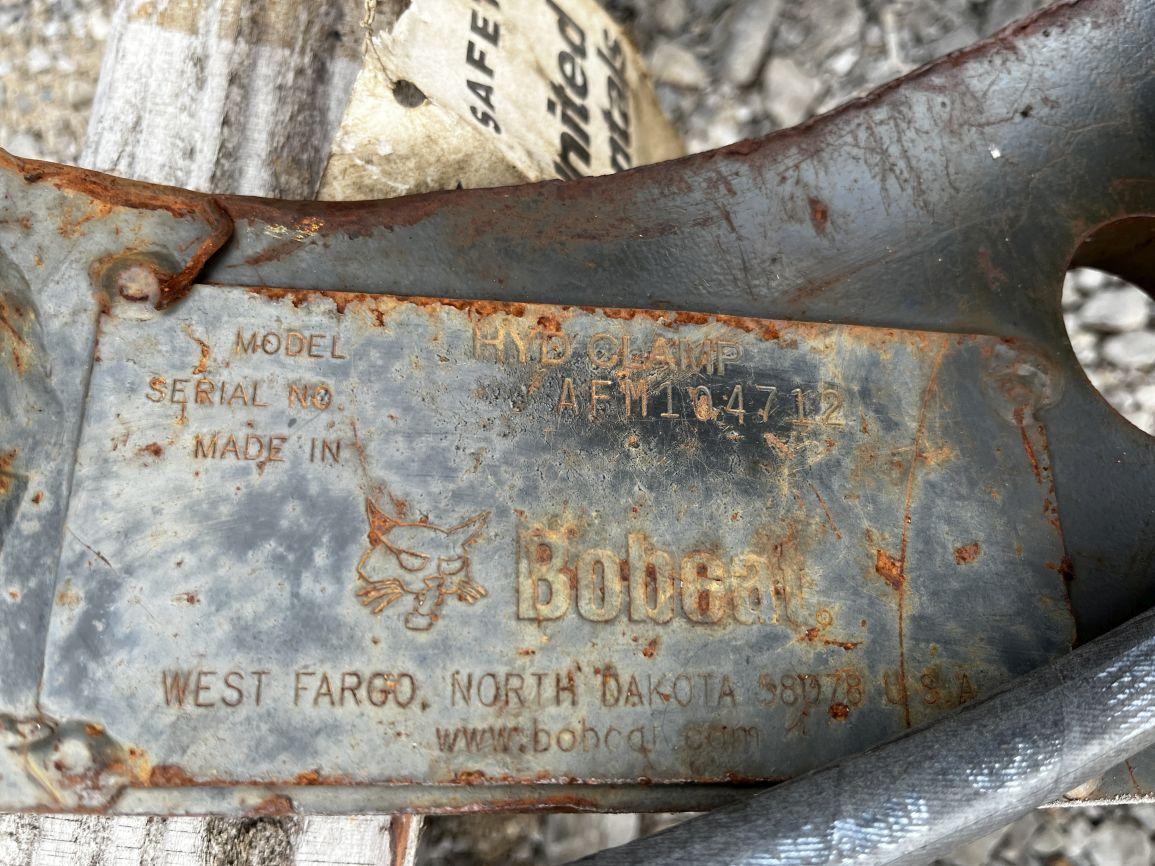 Bobcat Hyd Thumb