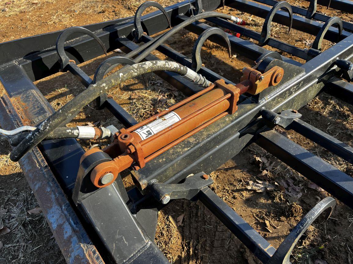 Kuhns 10 Bale On Edge Bale Grapple