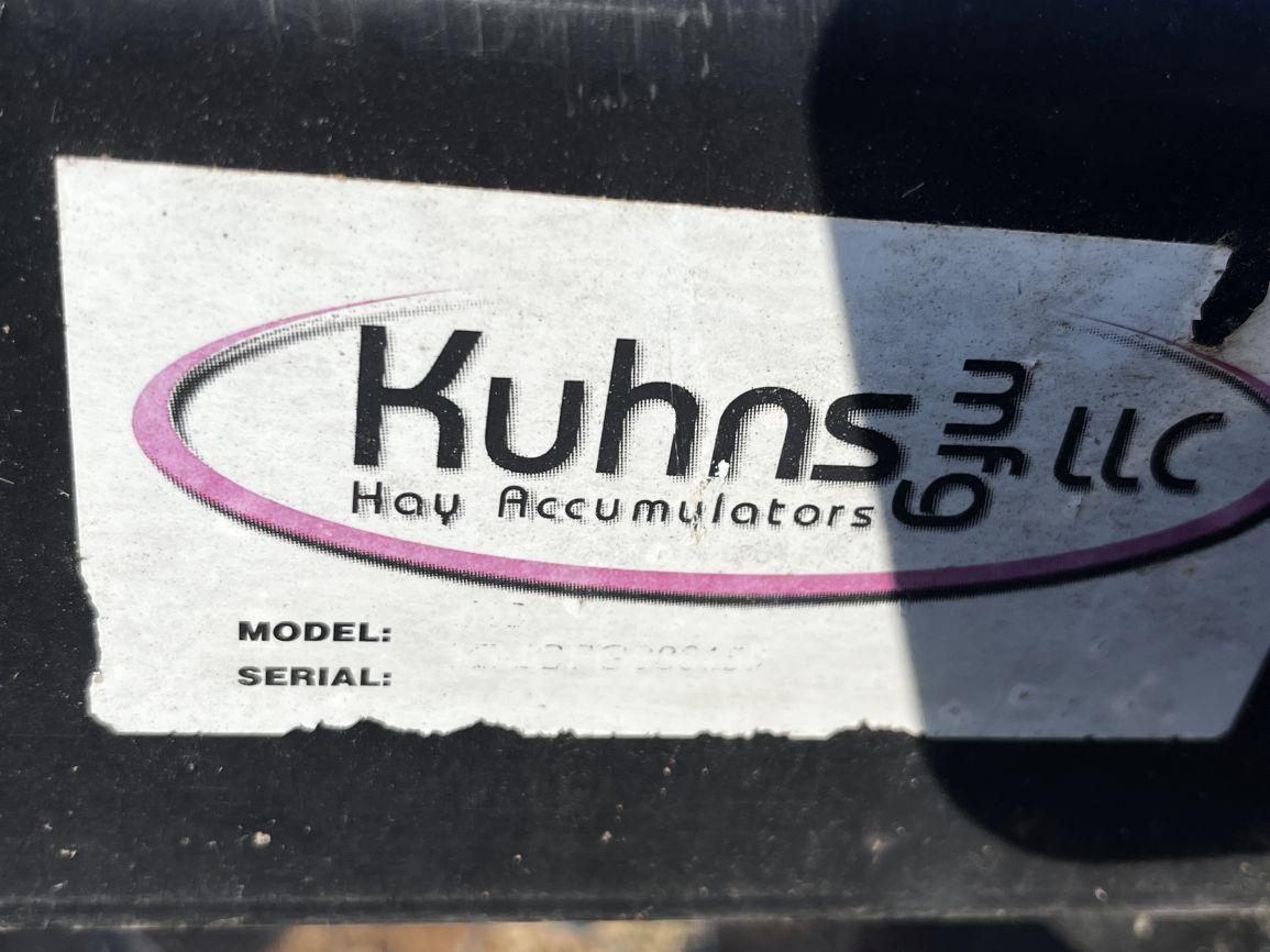 Kuhns 10 Bale On Edge Bale Grapple
