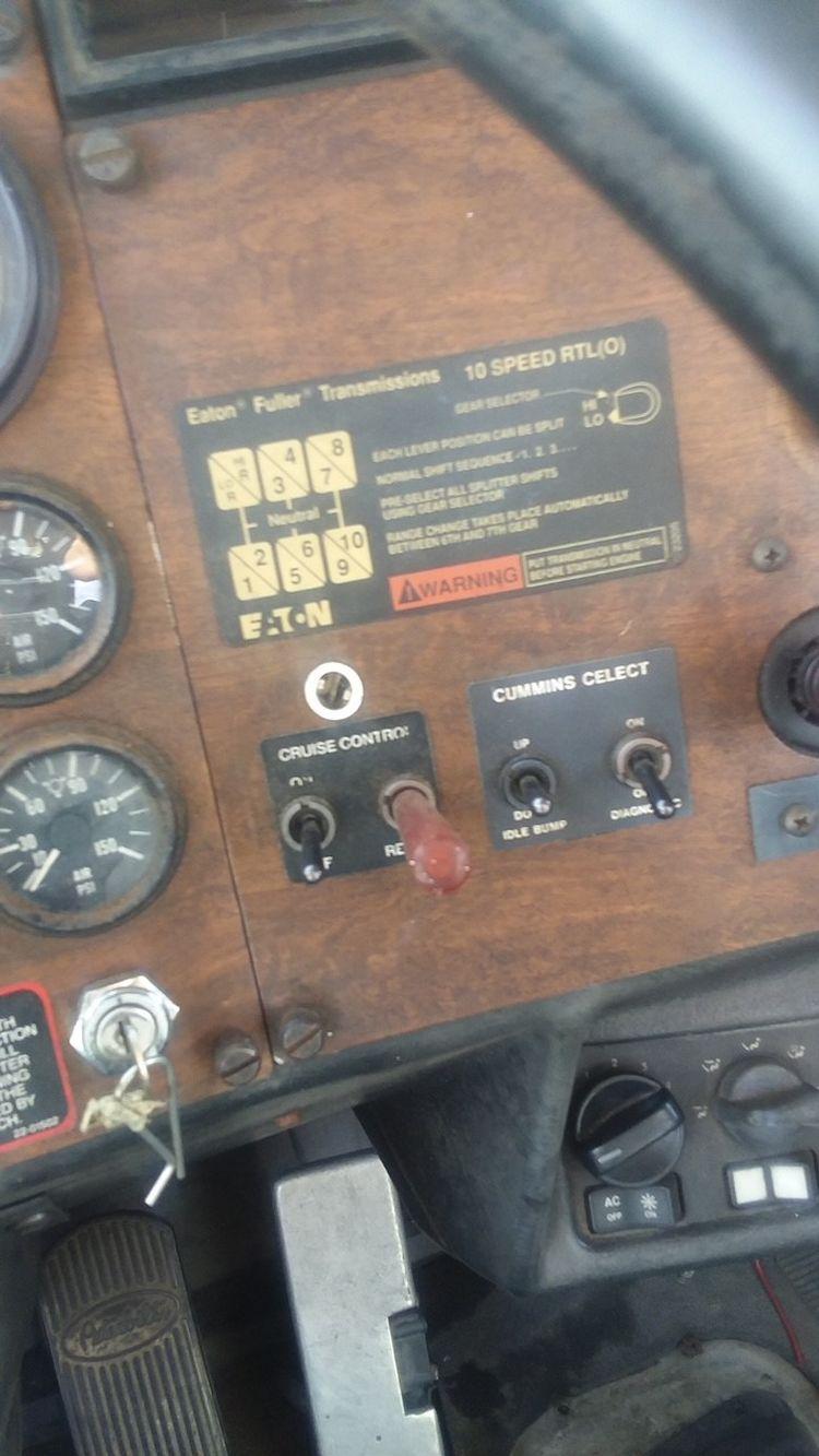 1995 PETERBILT 377 T/A Truck Tractor