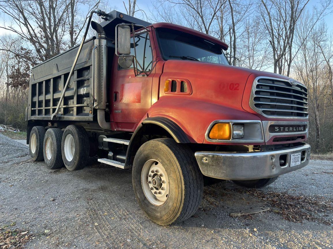 2006 STERLING L8500 series Tri-Axle Dump Truck