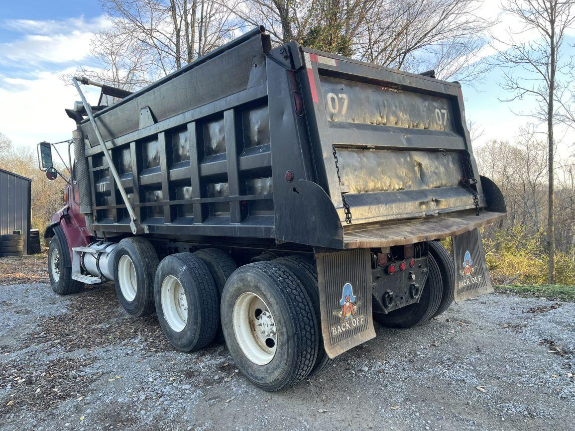 2006 STERLING L8500 series Tri-Axle Dump Truck