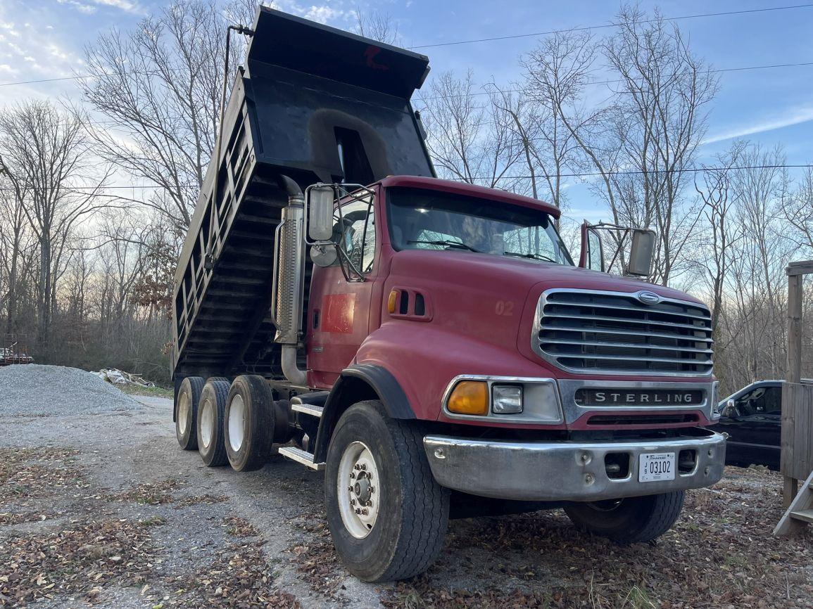 2006 STERLING L8500 series Tri-Axle Dump Truck