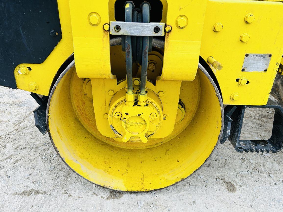 Bomag BW900 Double Drum Roller