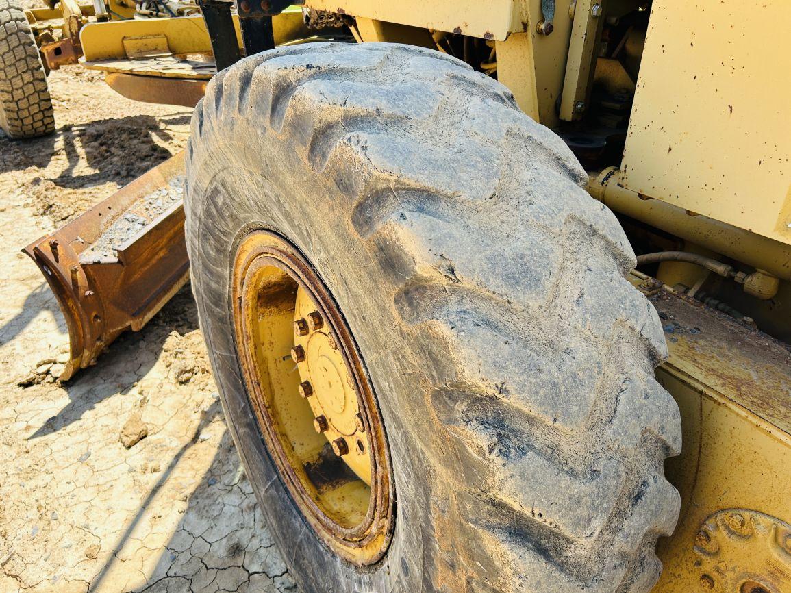 2000  CAT 12H Motor Grader