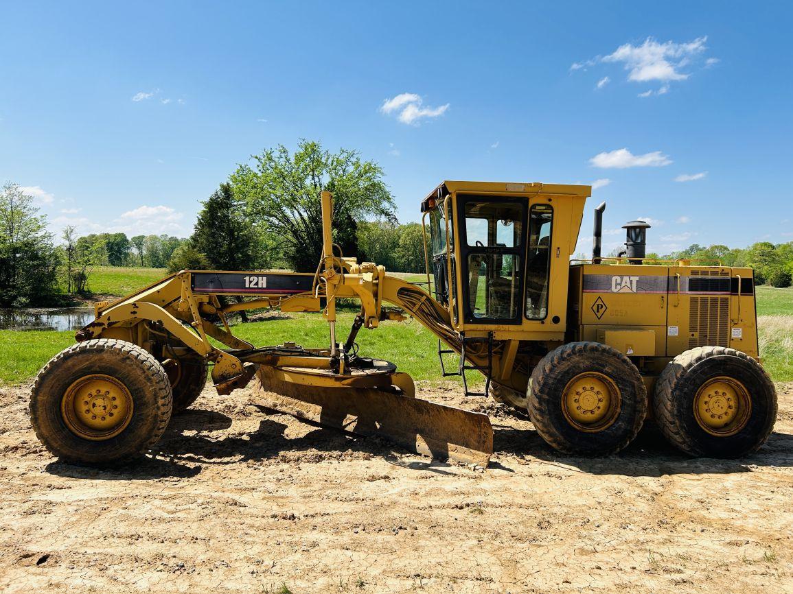 2000  CAT 12H Motor Grader