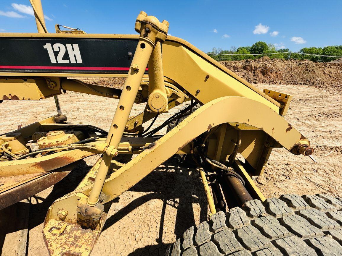 2000  CAT 12H Motor Grader