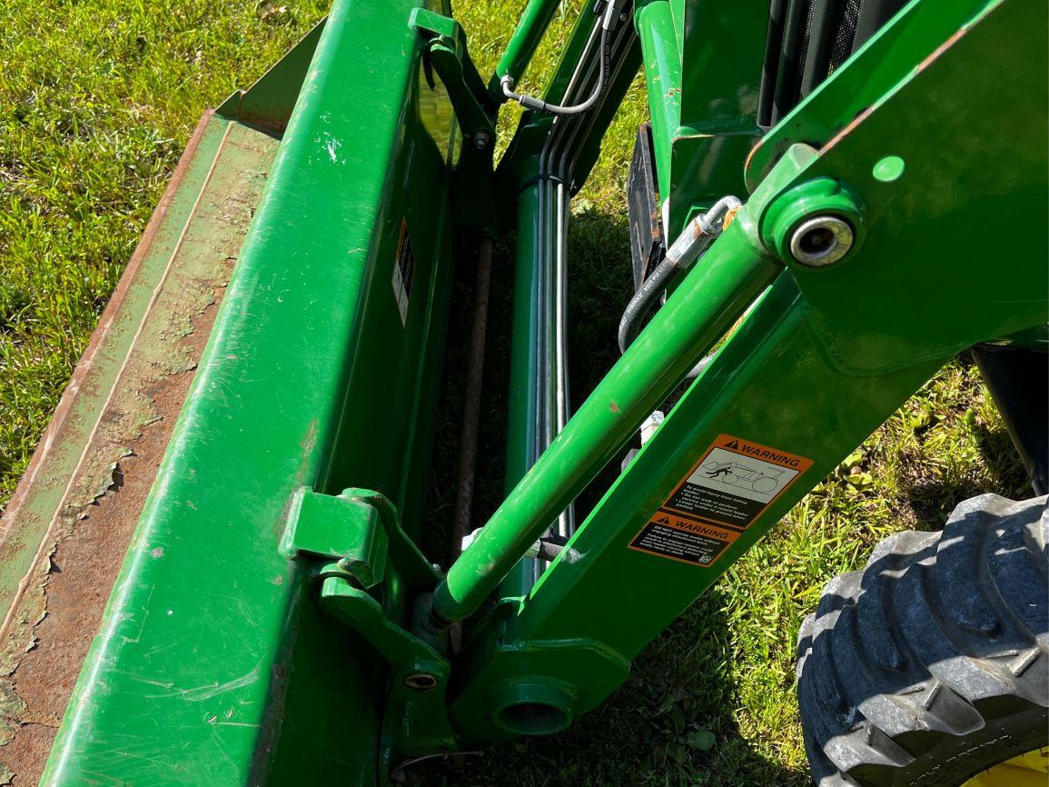 2014 JOHN DEERE 3038E Farm Tractor