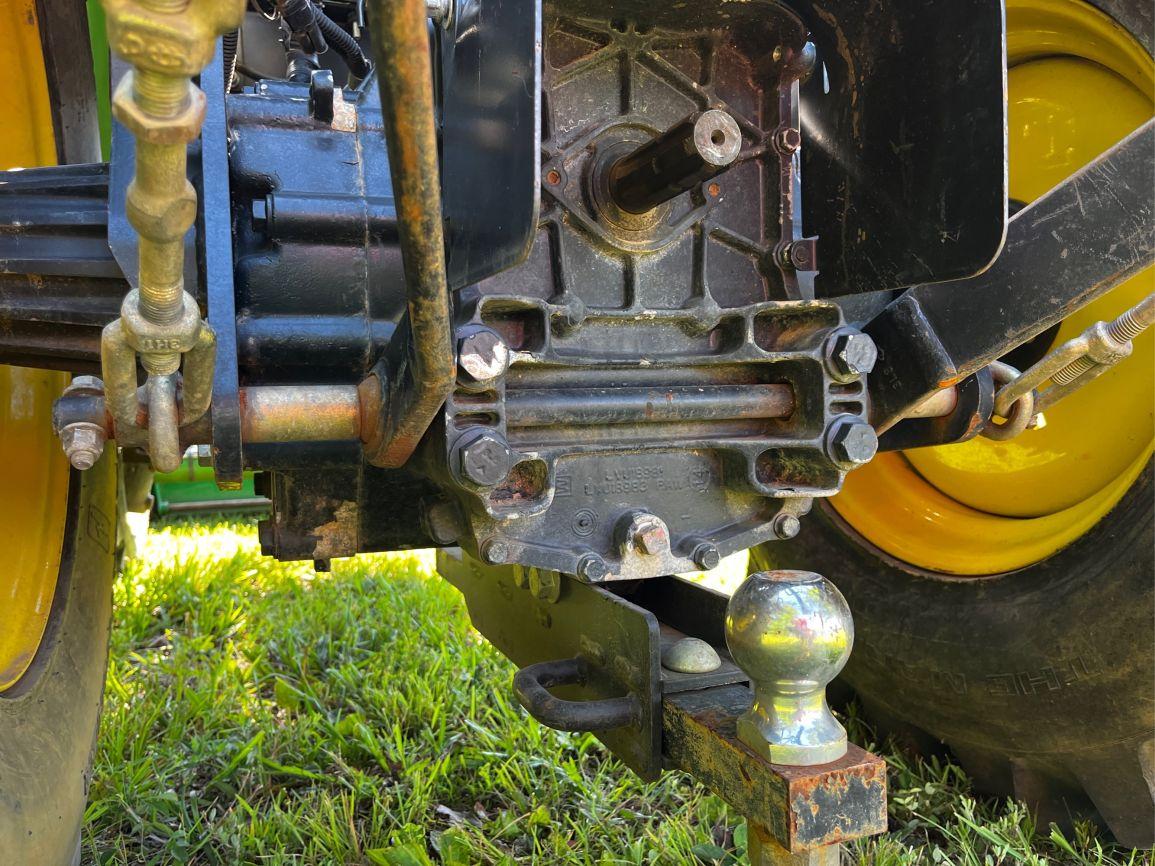 2014 JOHN DEERE 3038E Farm Tractor