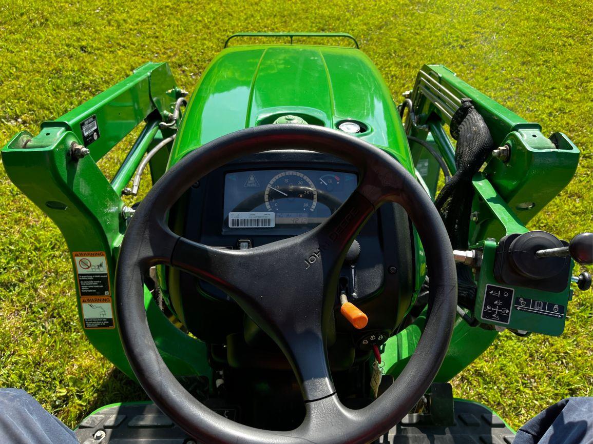 2014 JOHN DEERE 3038E Farm Tractor