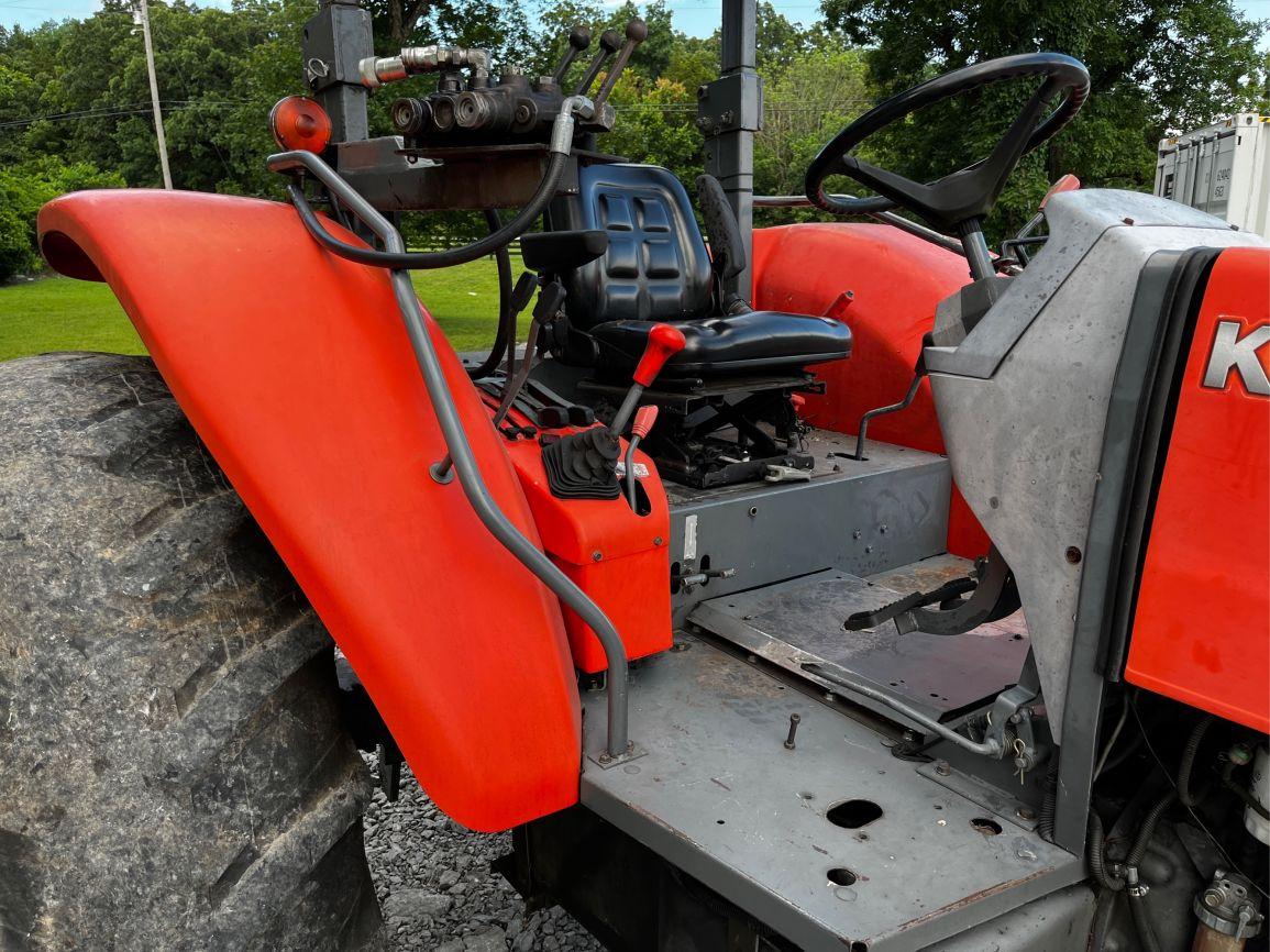 Kubota M95S Farm Tractor