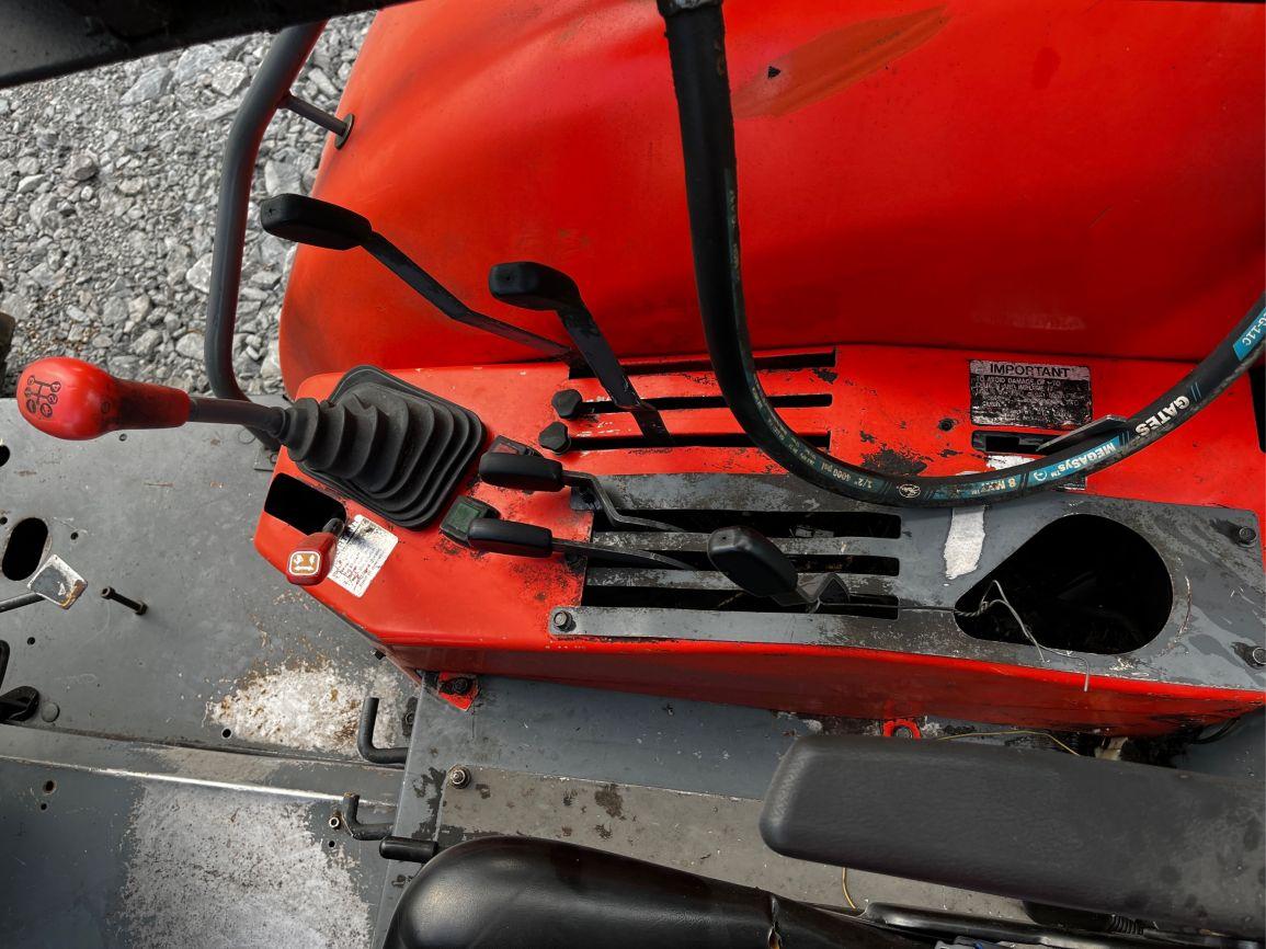 Kubota M95S Farm Tractor