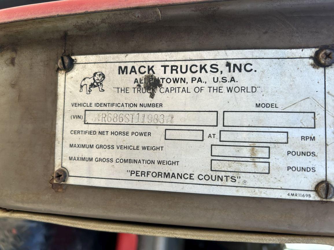 1977 Mack R686ST T/A Dump Truck