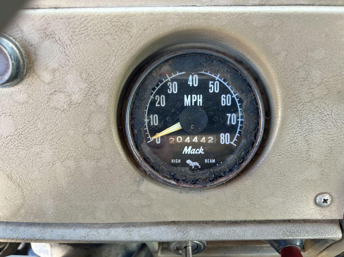 1977 Mack R686ST T/A Dump Truck