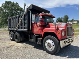 1977 Mack R686ST T/A Dump Truck