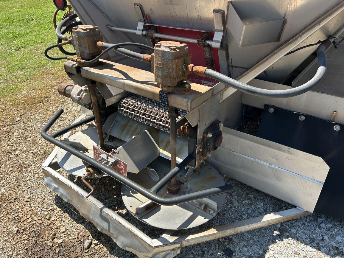 BBI 12’ Stainless Spreader Body