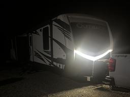 2019 KEYSTONE Outback 328RL Luxury Camper Travel Trailer