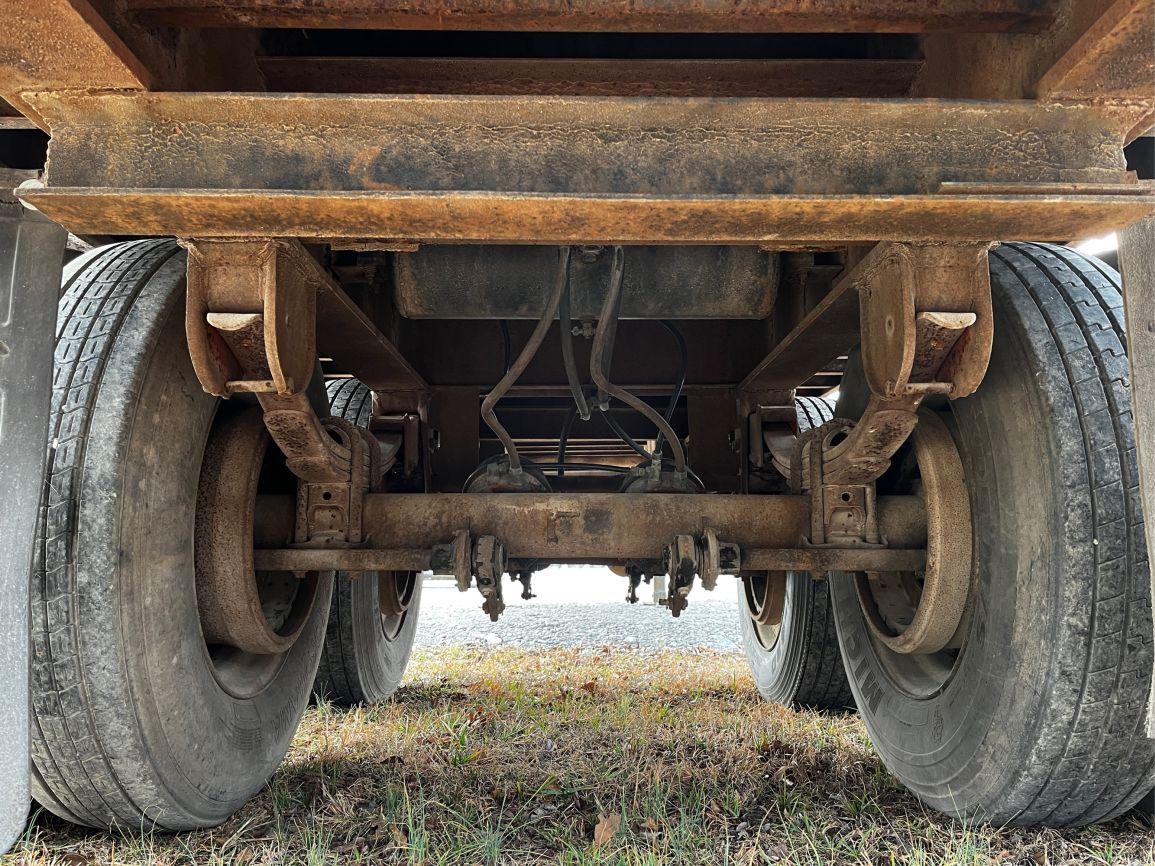 1974  T/A  25’  Flatbed Trailer