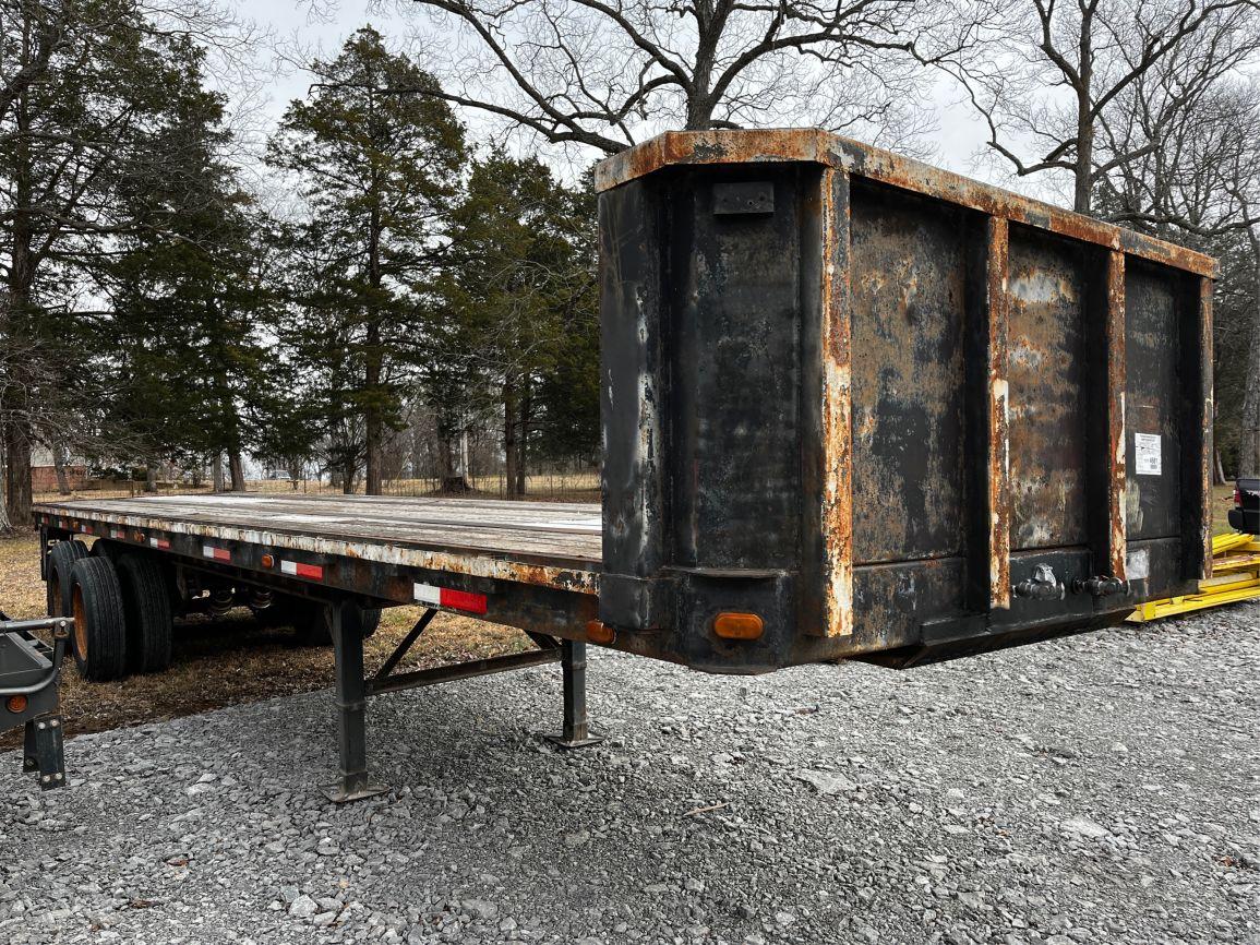 1974  T/A  25’  Flatbed Trailer