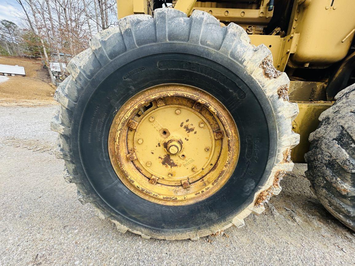 1969  CAT  12F  Motor Grader