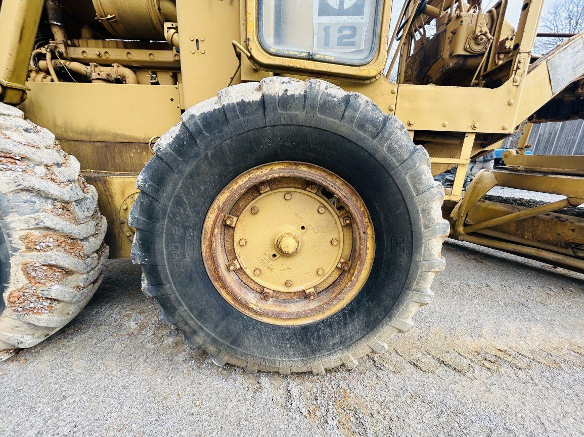 1969  CAT  12F  Motor Grader