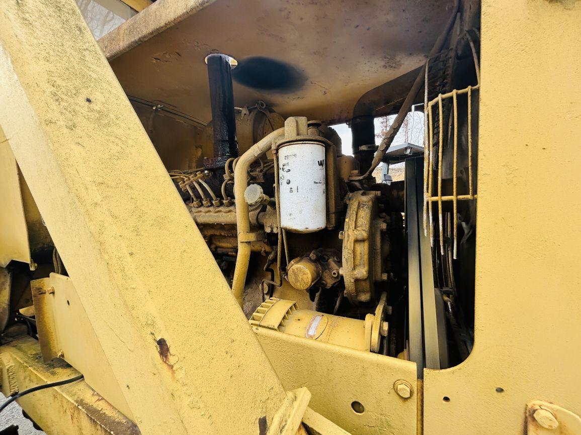 1969  CAT  12F  Motor Grader