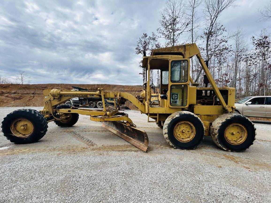 1969  CAT  12F  Motor Grader
