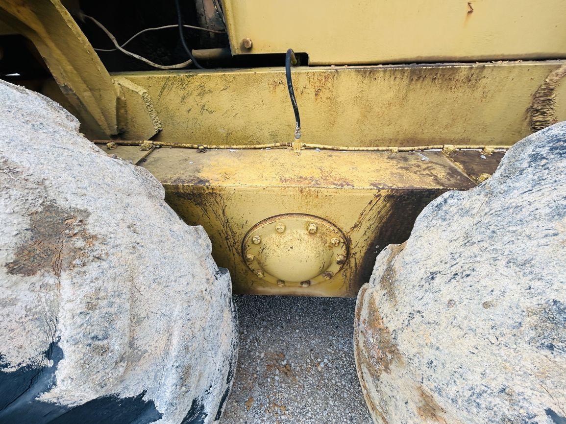 1969  CAT  12F  Motor Grader