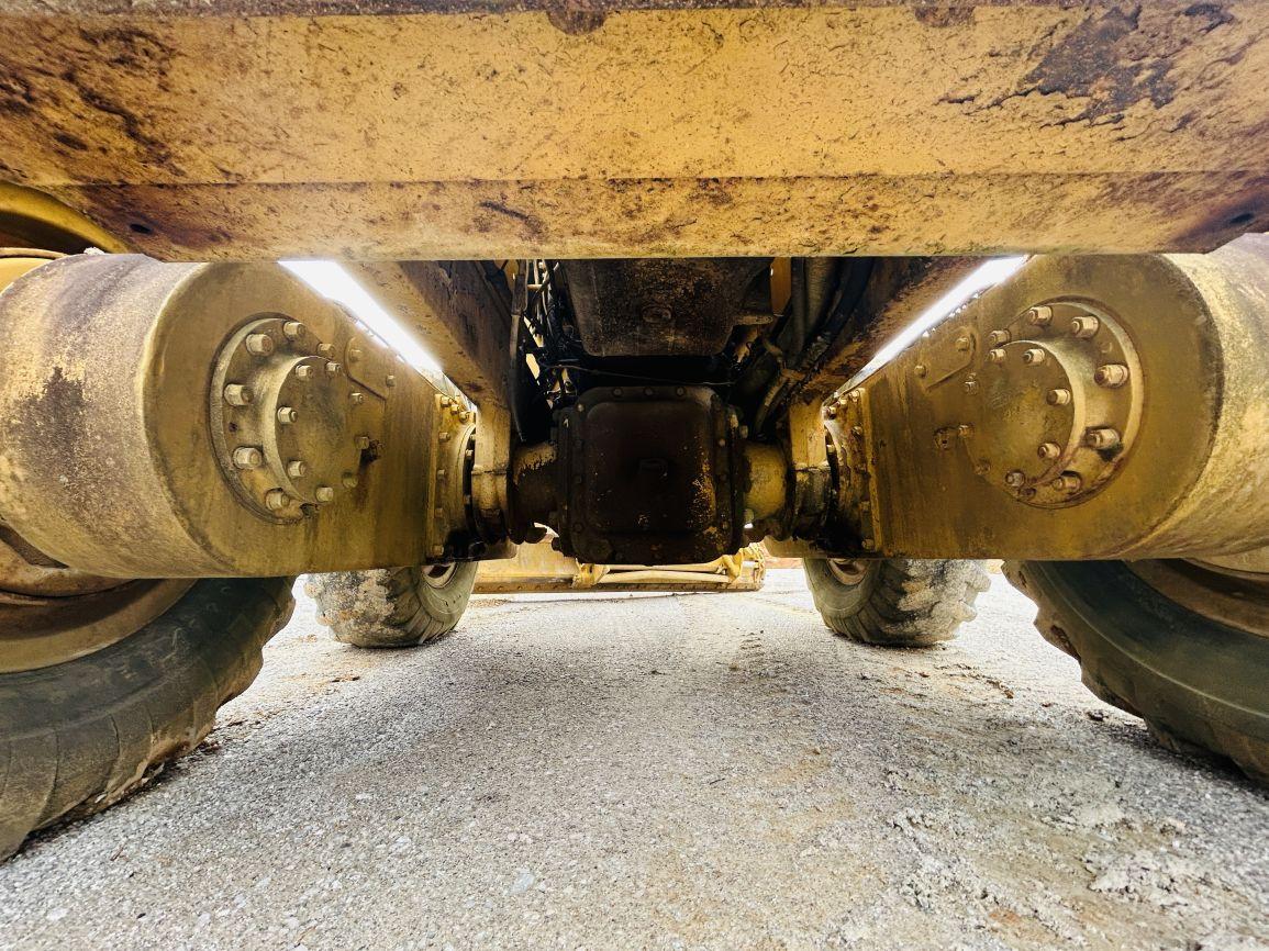 1969  CAT  12F  Motor Grader
