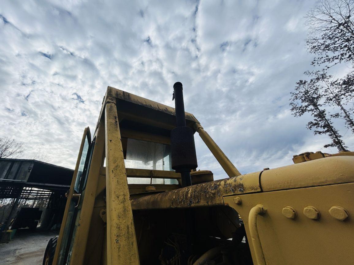 1969  CAT  12F  Motor Grader