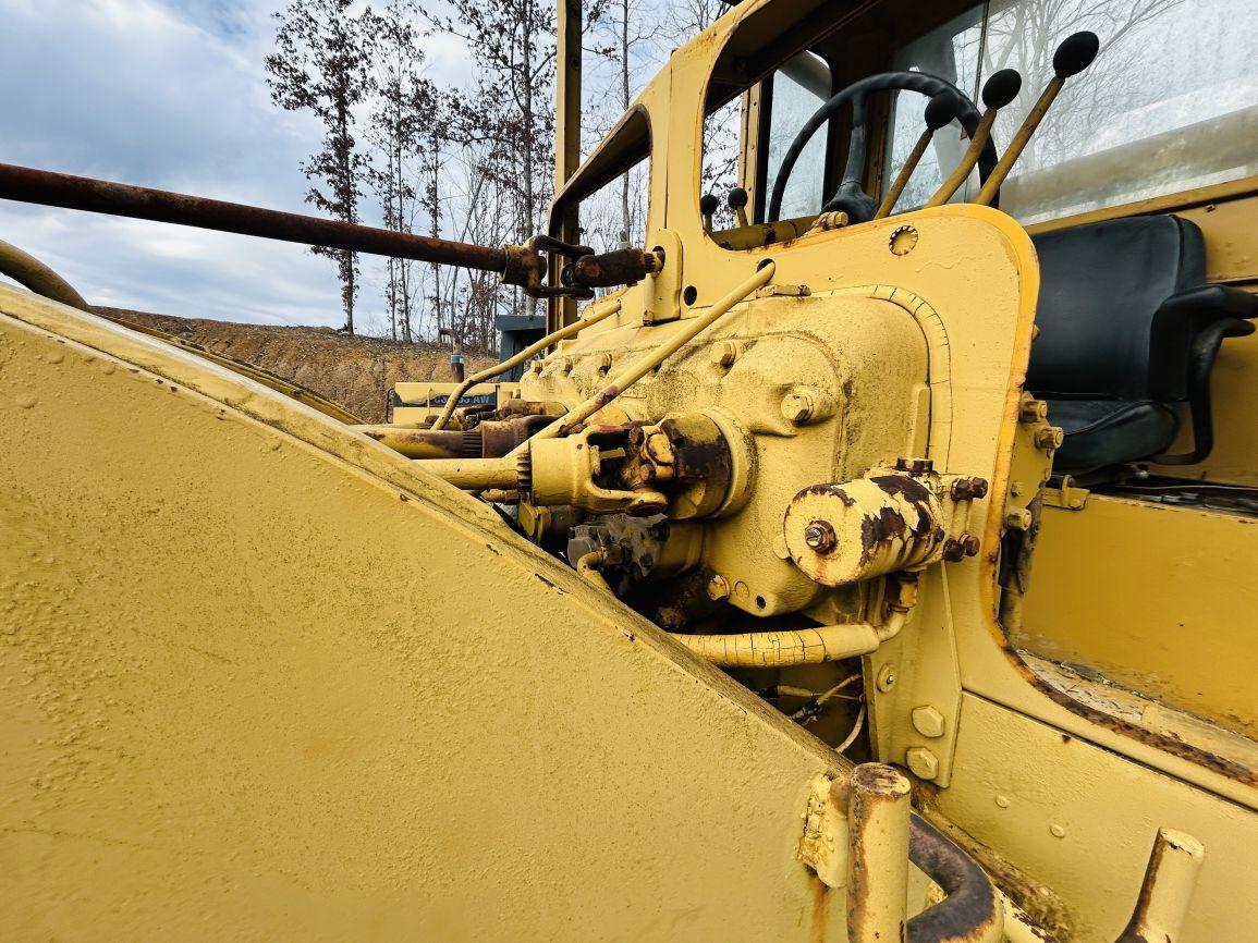 1969  CAT  12F  Motor Grader
