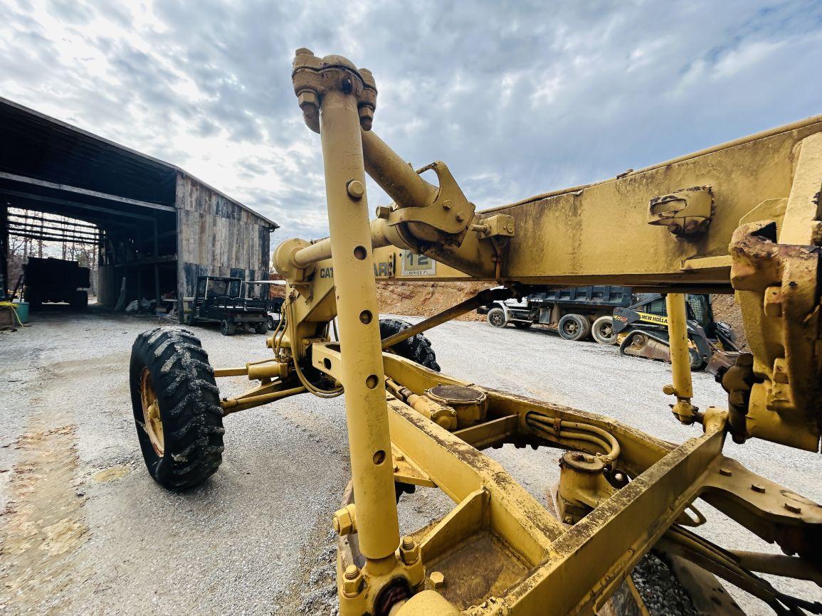 1969  CAT  12F  Motor Grader