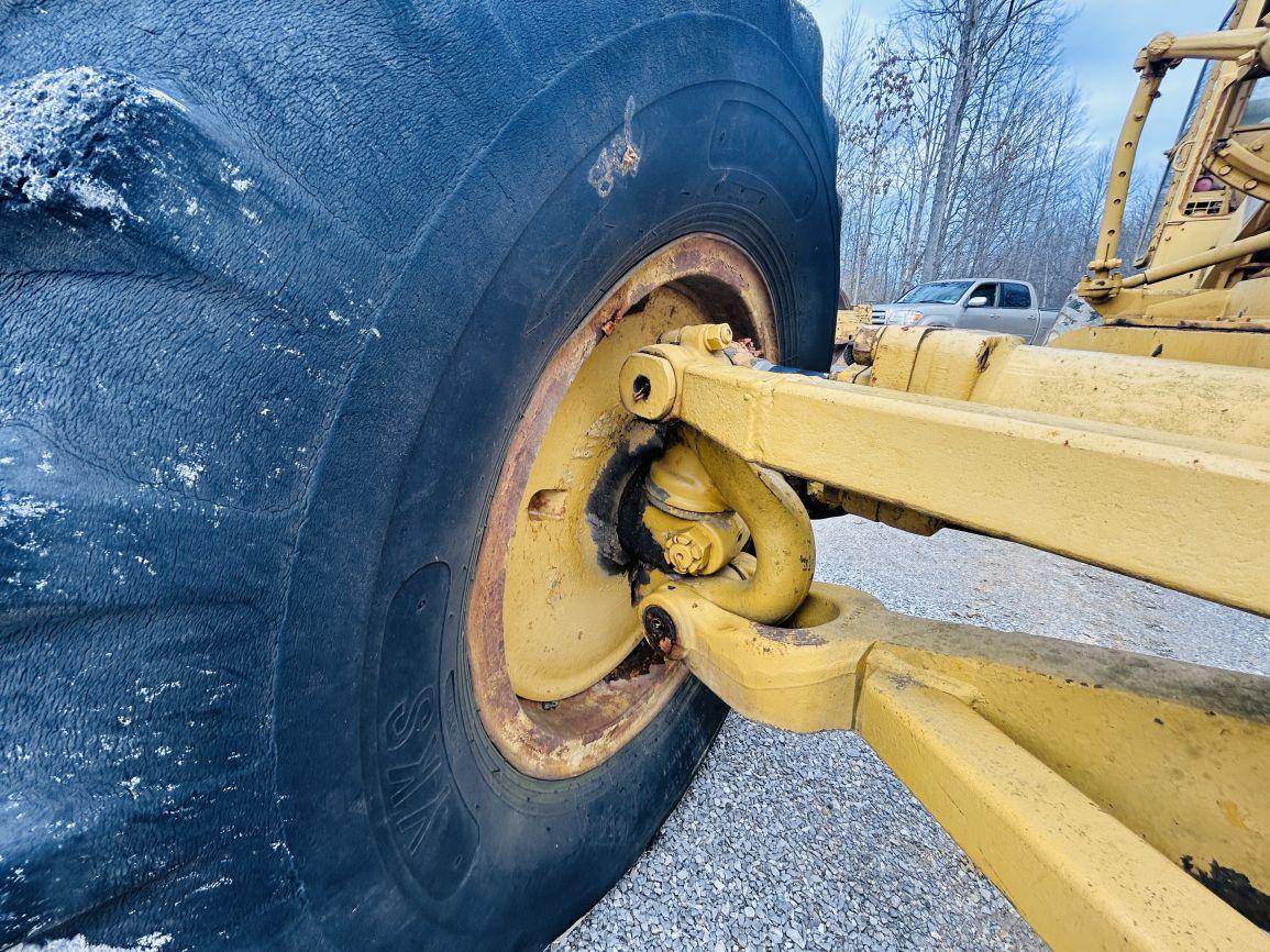 1969  CAT  12F  Motor Grader