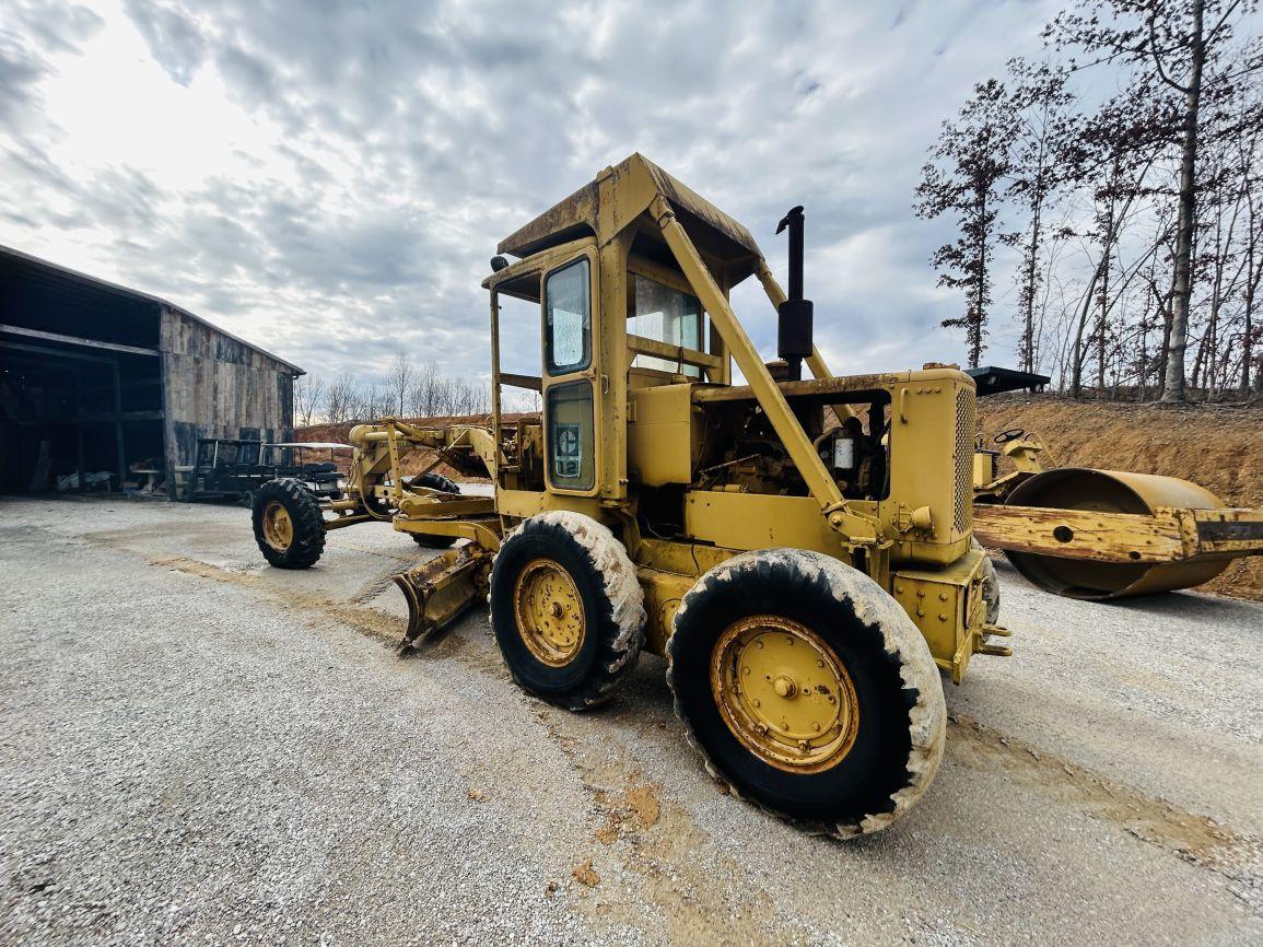 1969  CAT  12F  Motor Grader