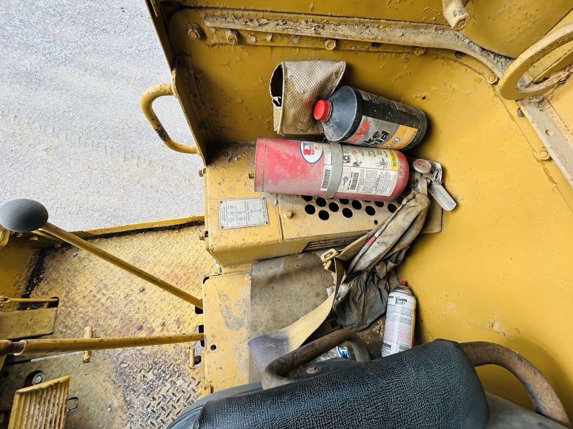 1969  CAT  12F  Motor Grader