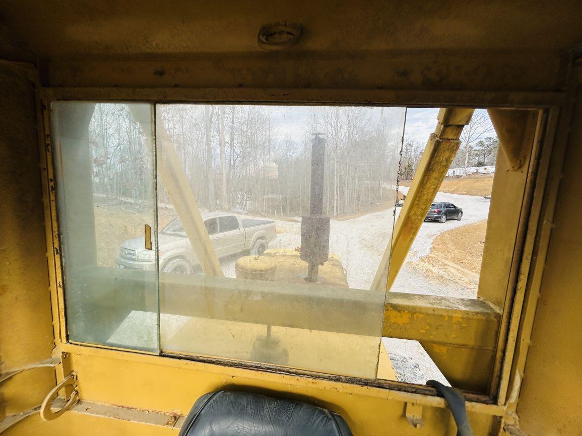 1969  CAT  12F  Motor Grader
