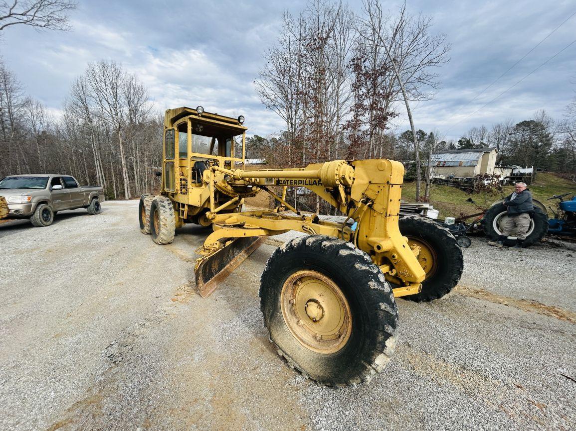 1969  CAT  12F  Motor Grader