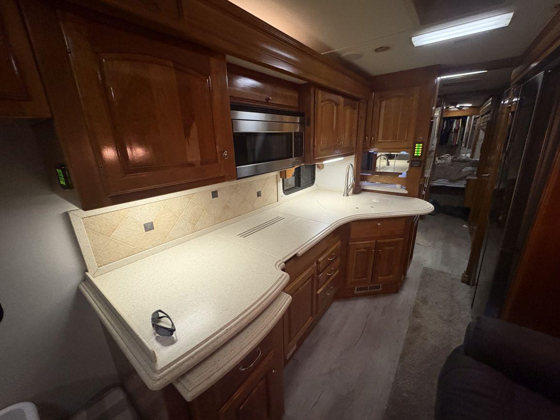 2007  Holiday Rambler  Scepter  T/A  Motorhome