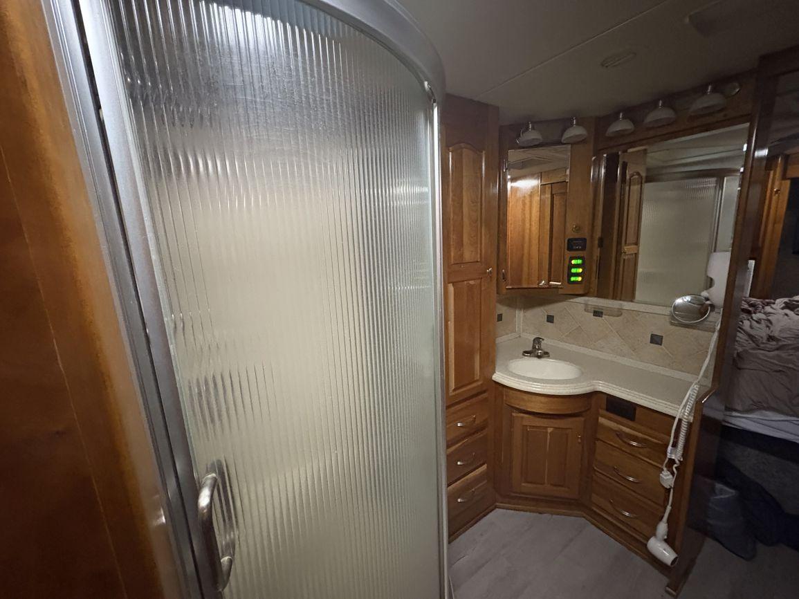 2007  Holiday Rambler  Scepter  T/A  Motorhome