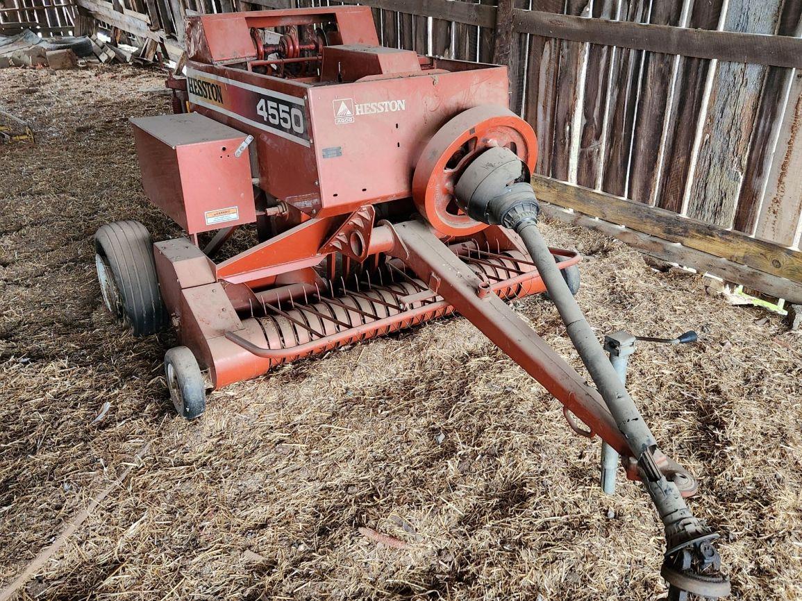 Hesston  4550  Square Baler