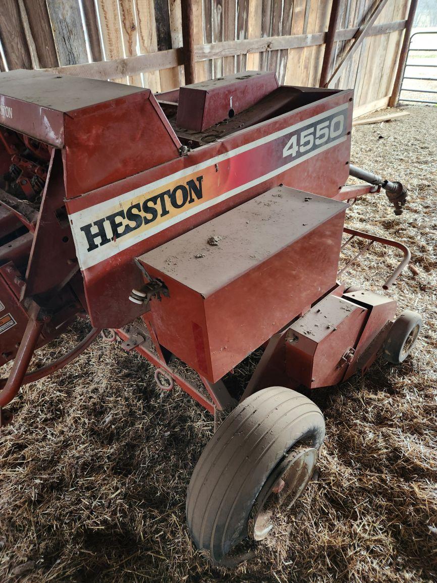 Hesston  4550  Square Baler