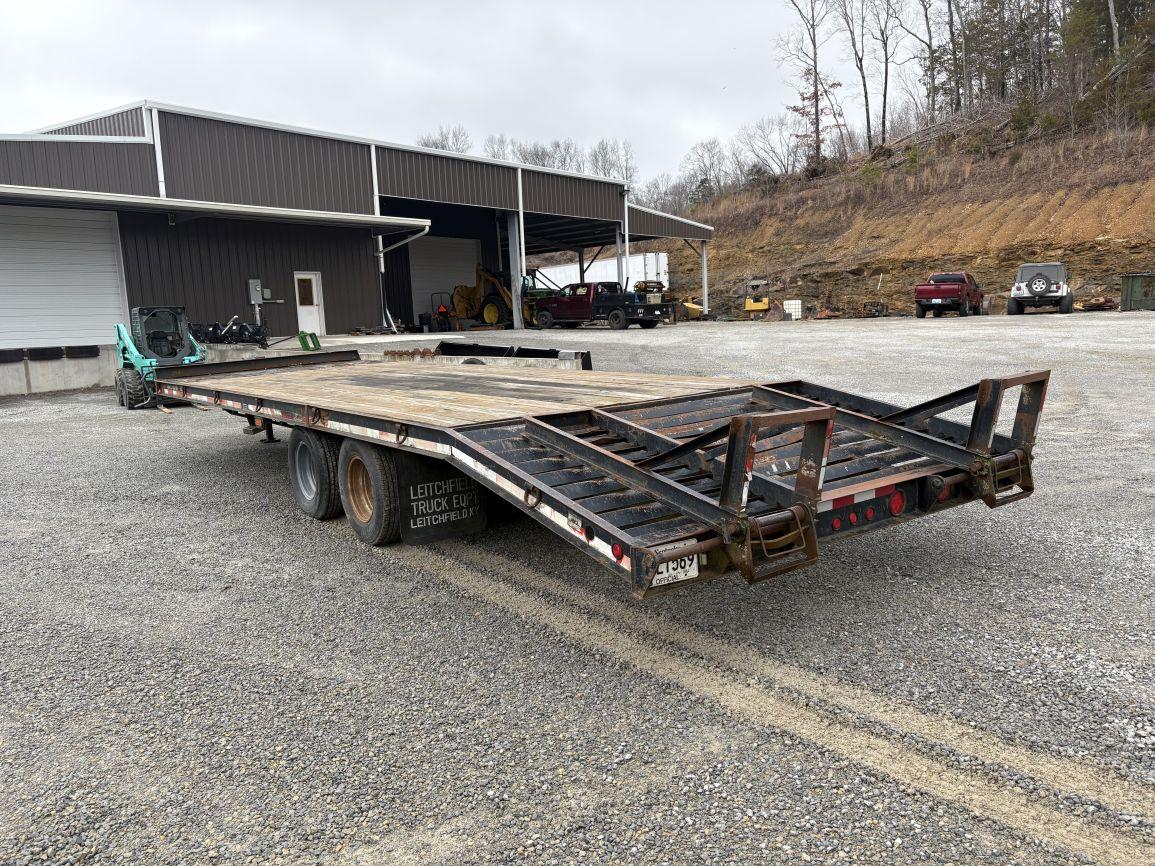 2006  Leitchfield  Dual T/A  Equipment Trailer